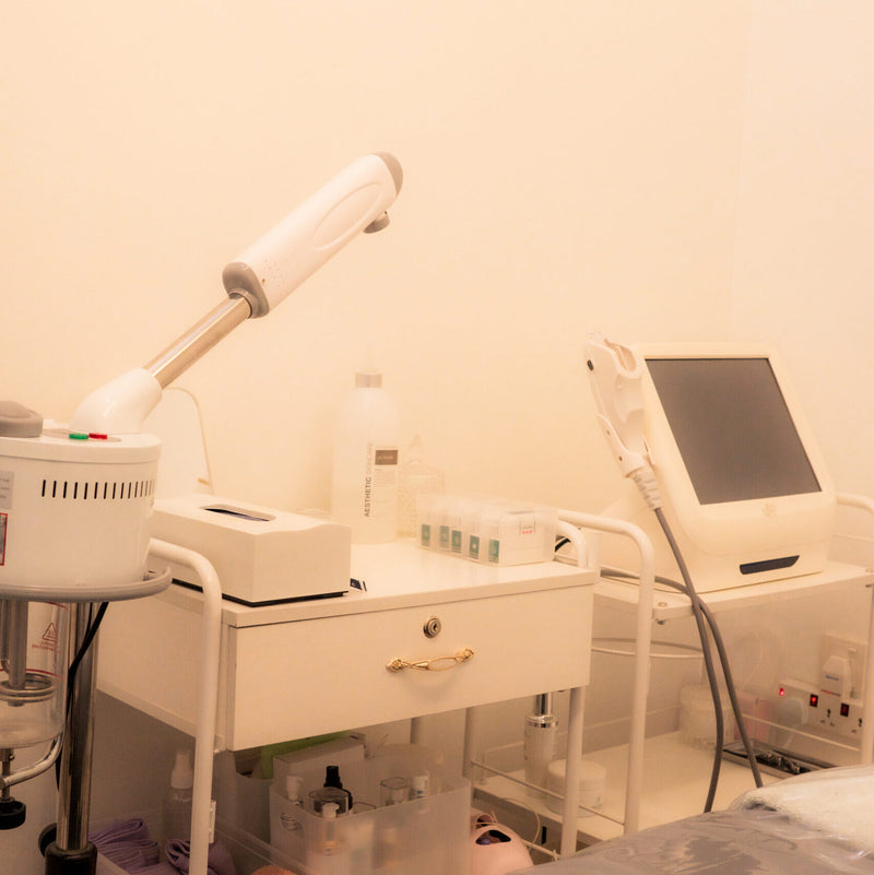 Facial treatment equipment in the salon